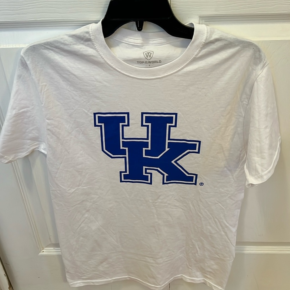 NWOT Top of the World University of Kentucky Shirt